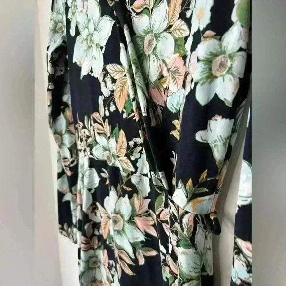 Suzy Shier Womens Floral Black Bodycon  Long Sleeve Wrap Preppy Midi Dress XS - Picture 6 of 9